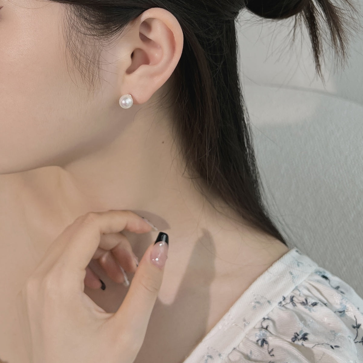 [一緒に]繊細なパールのイヤリング