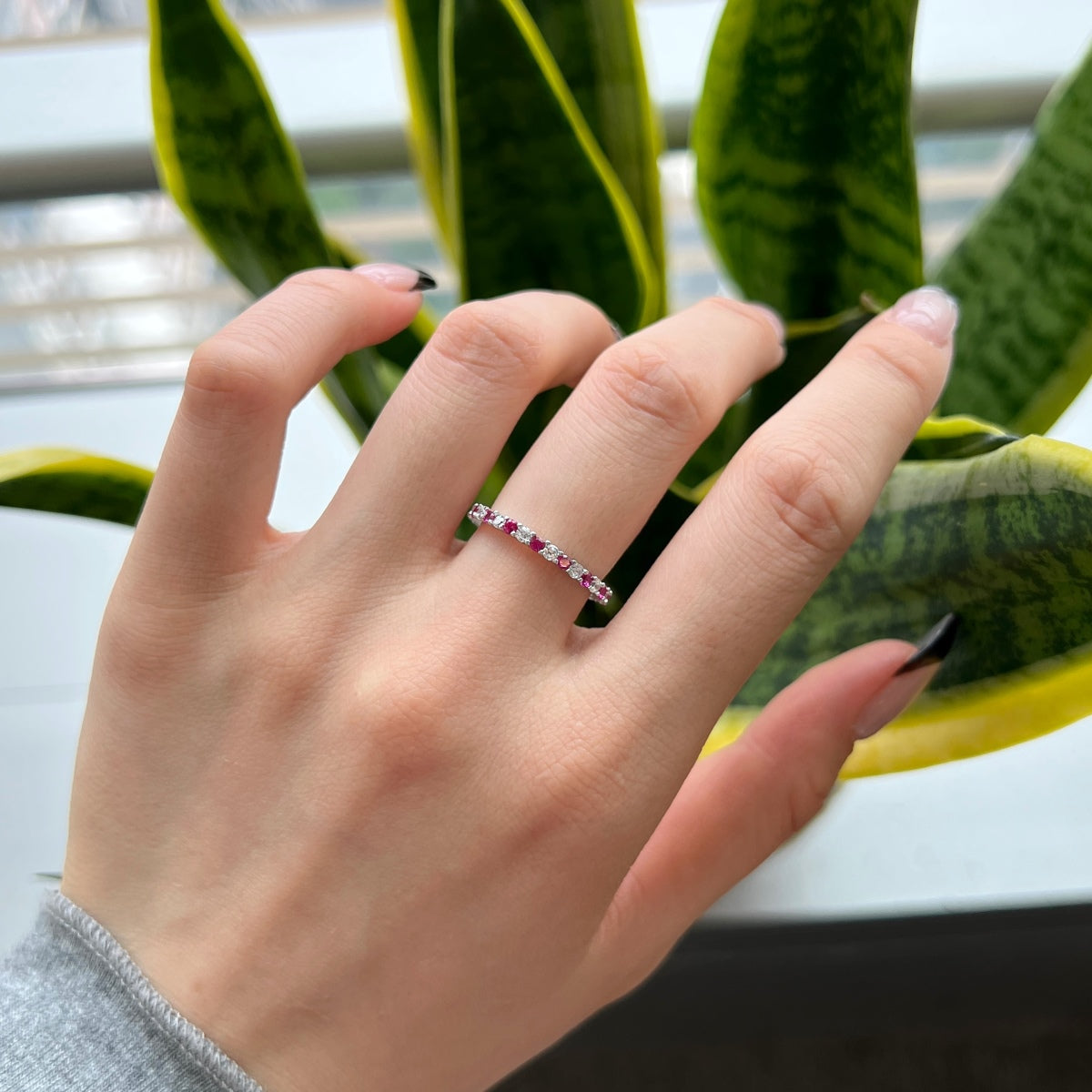 [Zusammen]Exquisiter bunter Tennisring mit rundem Schliff