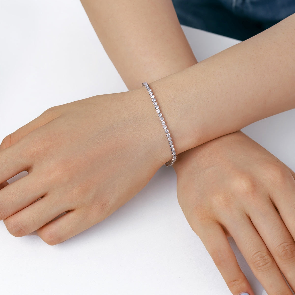 [Zusammen]Schillerndes funkelndes Armband im Rundschliff für jeden Tag