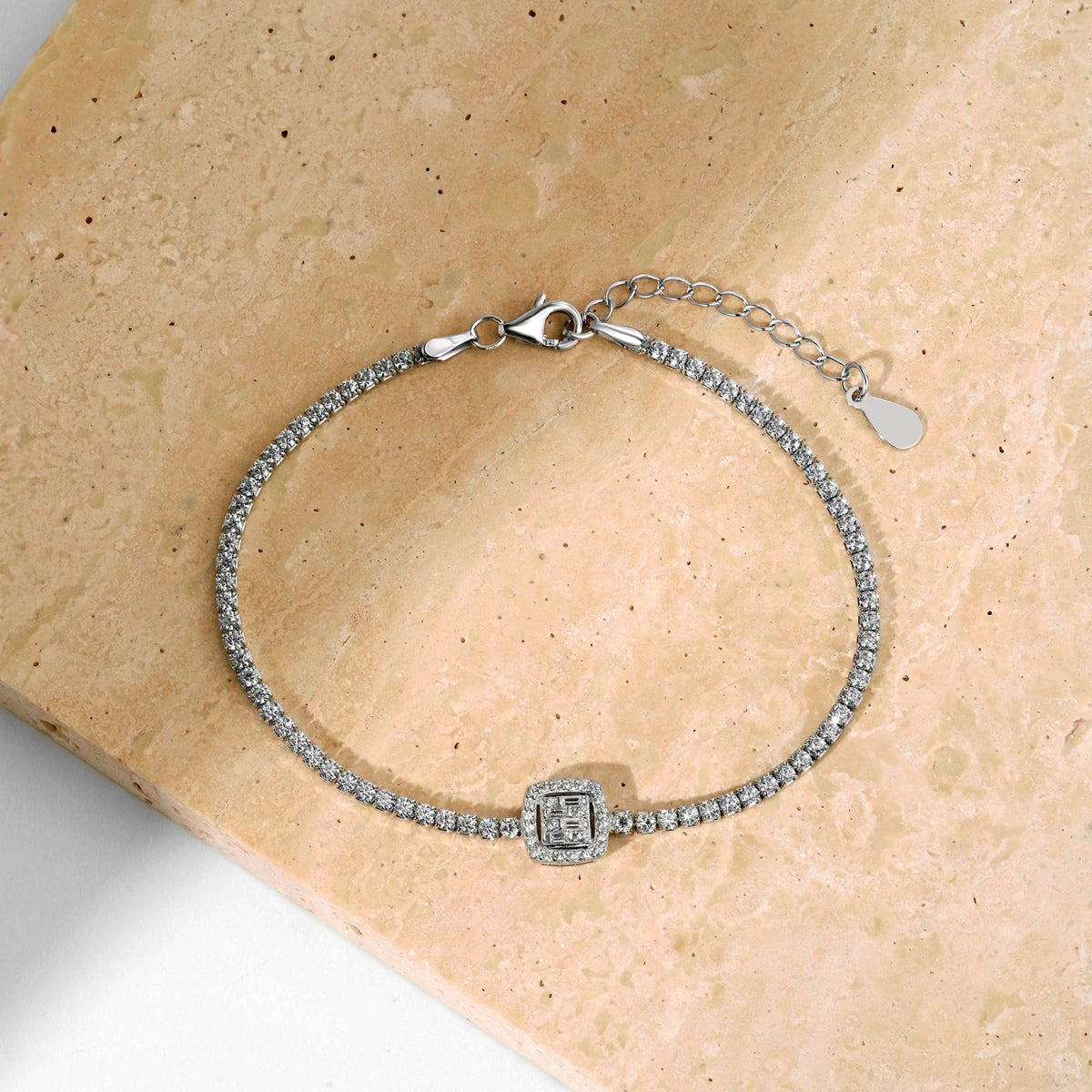 [Zusammen]Luxuriöses schillerndes Bankettarmband in quadratischer Form