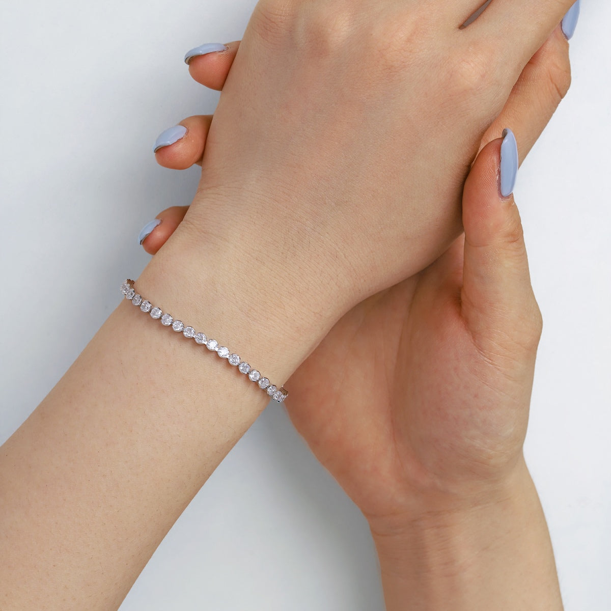 [Zusammen] Verziertes funkelndes Armband für den Alltag mit rundem Schliff