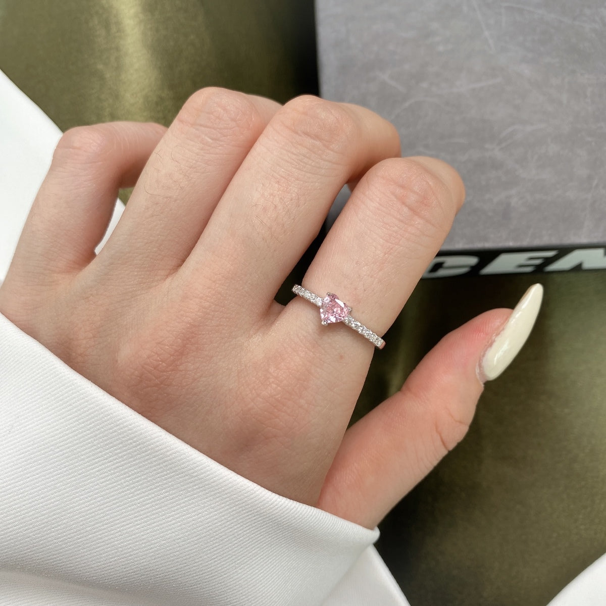 [Zusammen]0,5 Karat CaratEternity Charmanter Herzform-Liebhaberring