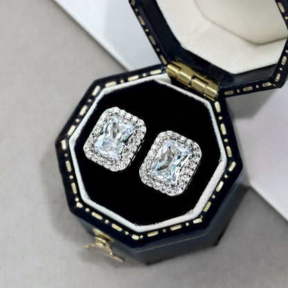 [Zusammen]1,0 Karat luxuriöse zierliche Smaragdschliff-Tagesohrringe