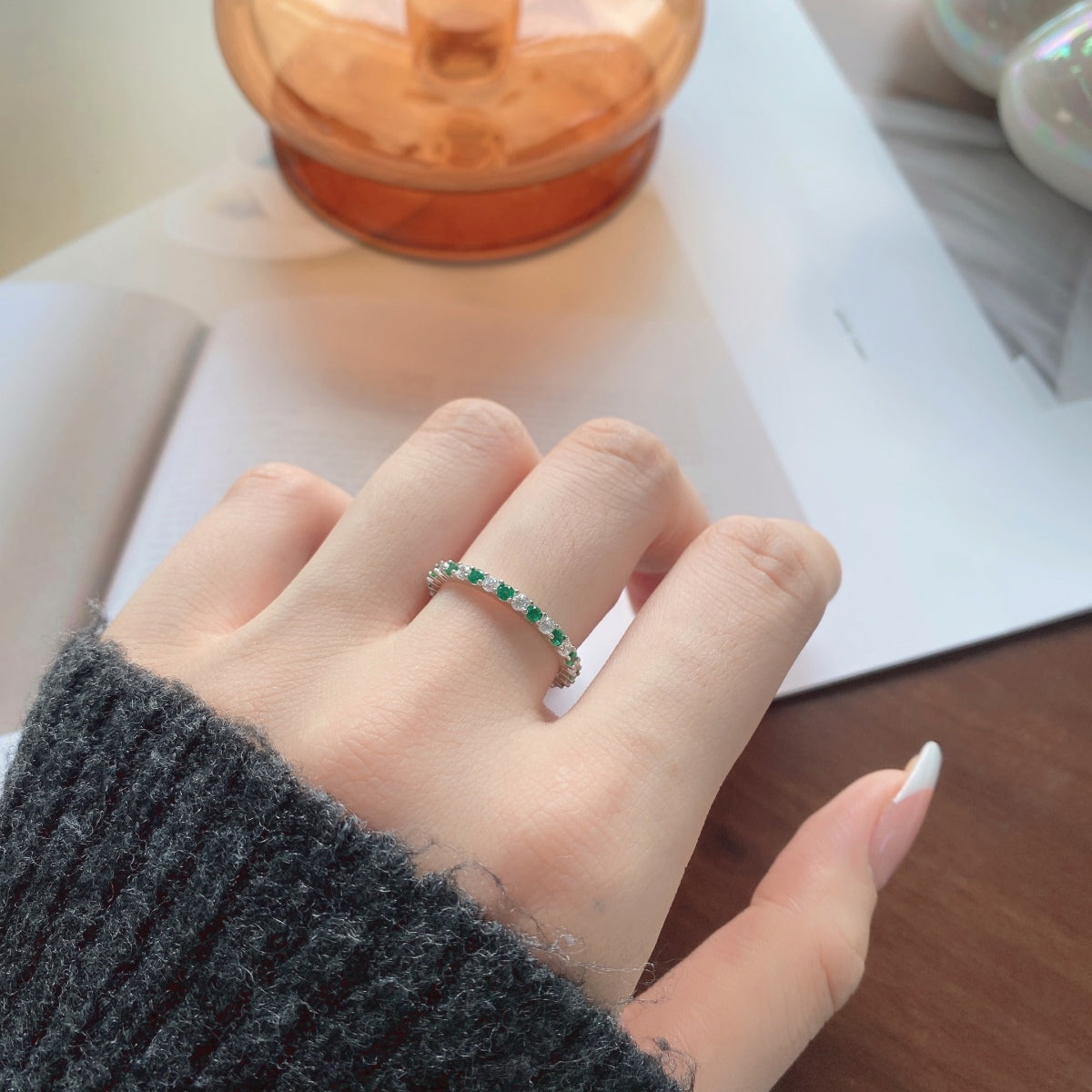 [Zusammen]Exquisiter bunter Tennisring mit rundem Schliff