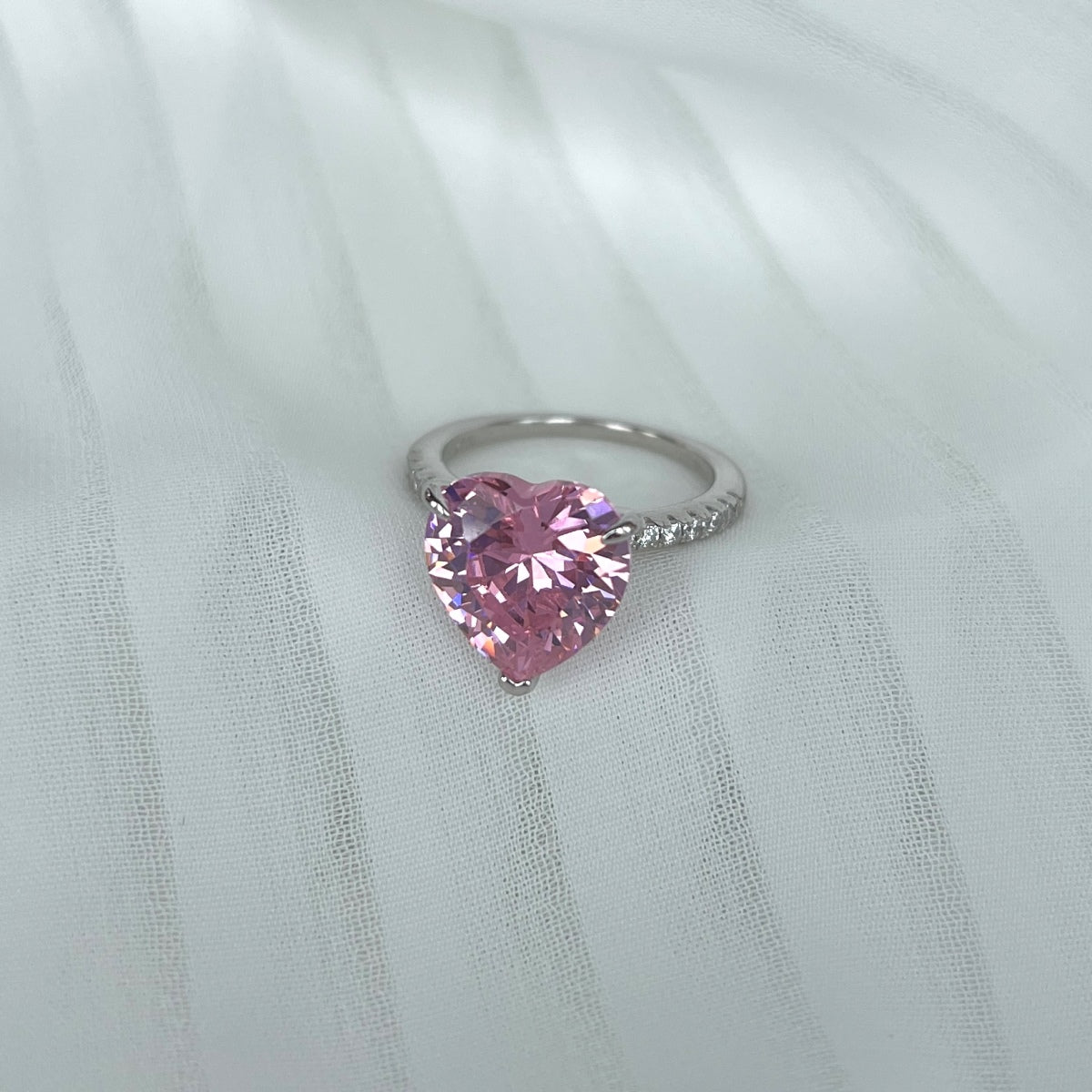 [Zusammen]6,0 Karat luxuriöser funkelnder romantischer Liebesring im Herzschliff