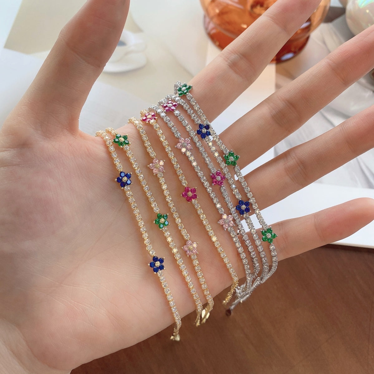 [Together]輝く花の形のテニスブレスレット