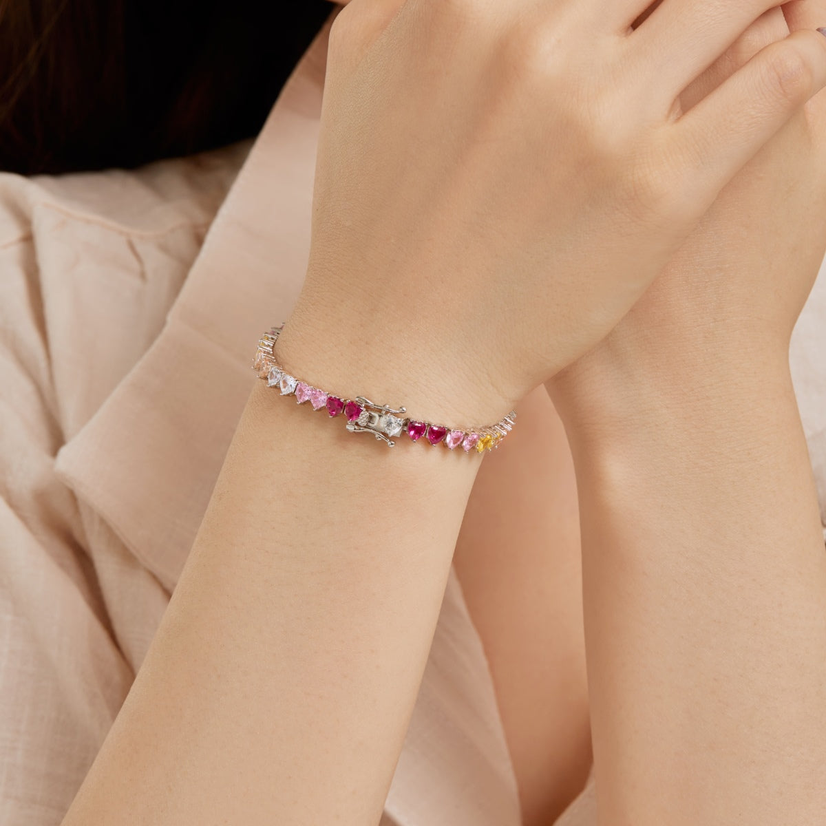 [Zusammen]Luxuriöses buntes romantisches Armband in Herzform für Liebhaber