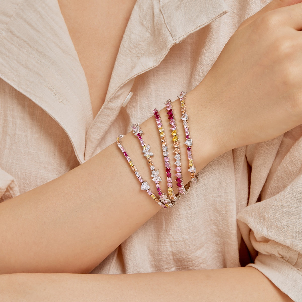 [Zusammen]Luxuriöses buntes romantisches Armband in Herzform für Liebhaber