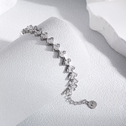 [Zusammen]0,5 Karat verziertes Princess-Schliff-Tagesarmband