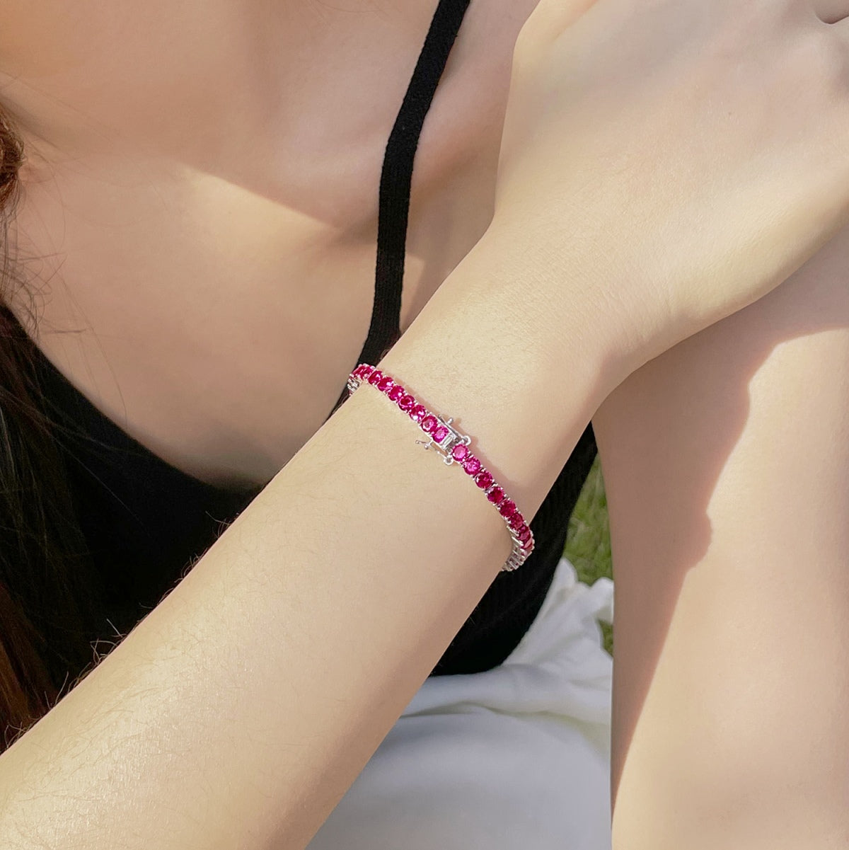 [Zusammen] Strahlendes buntes Party-Armband im Rundschliff