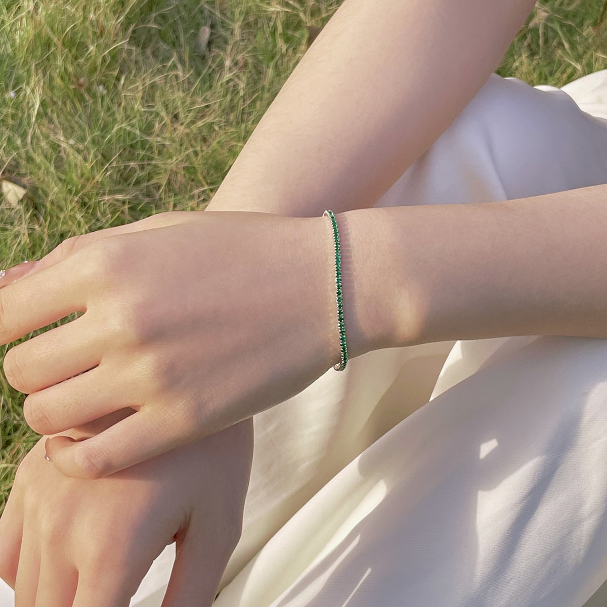 [Zusammen] Strahlendes buntes Party-Armband im Rundschliff