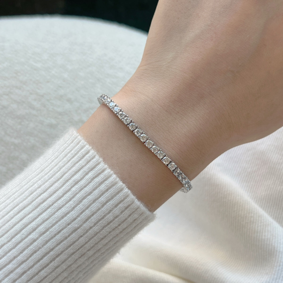 [Zusammen]Zierliches, bezauberndes Tennisarmband mit rundem Schliff