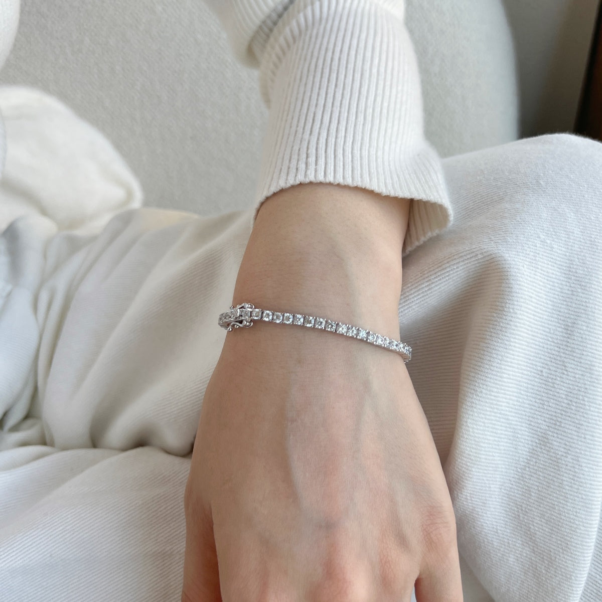 [Zusammen]Zierliches, bezauberndes Tennisarmband mit rundem Schliff