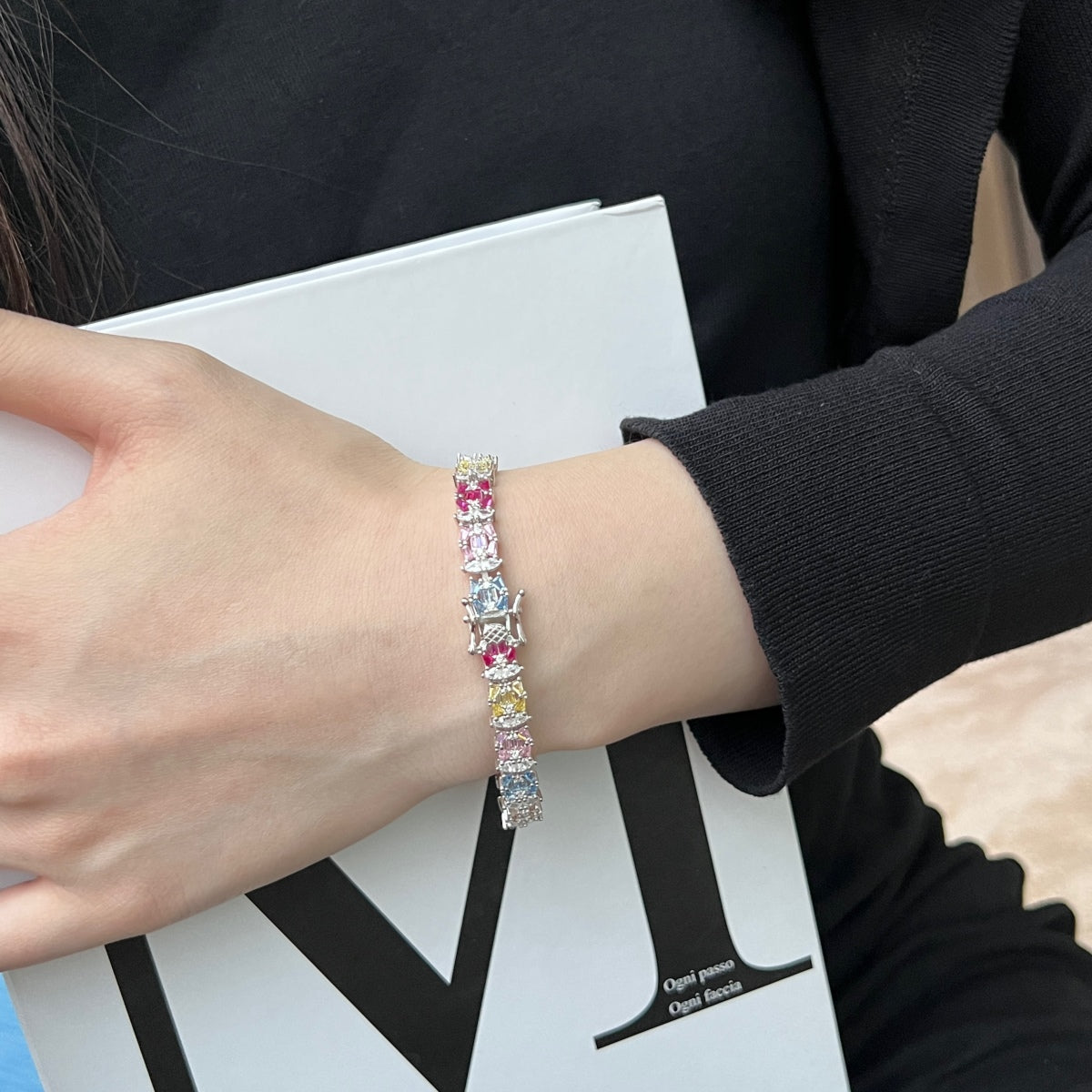 [Zusammen] Zartes, farbenfrohes Party-Armband mit mehreren Schnitten