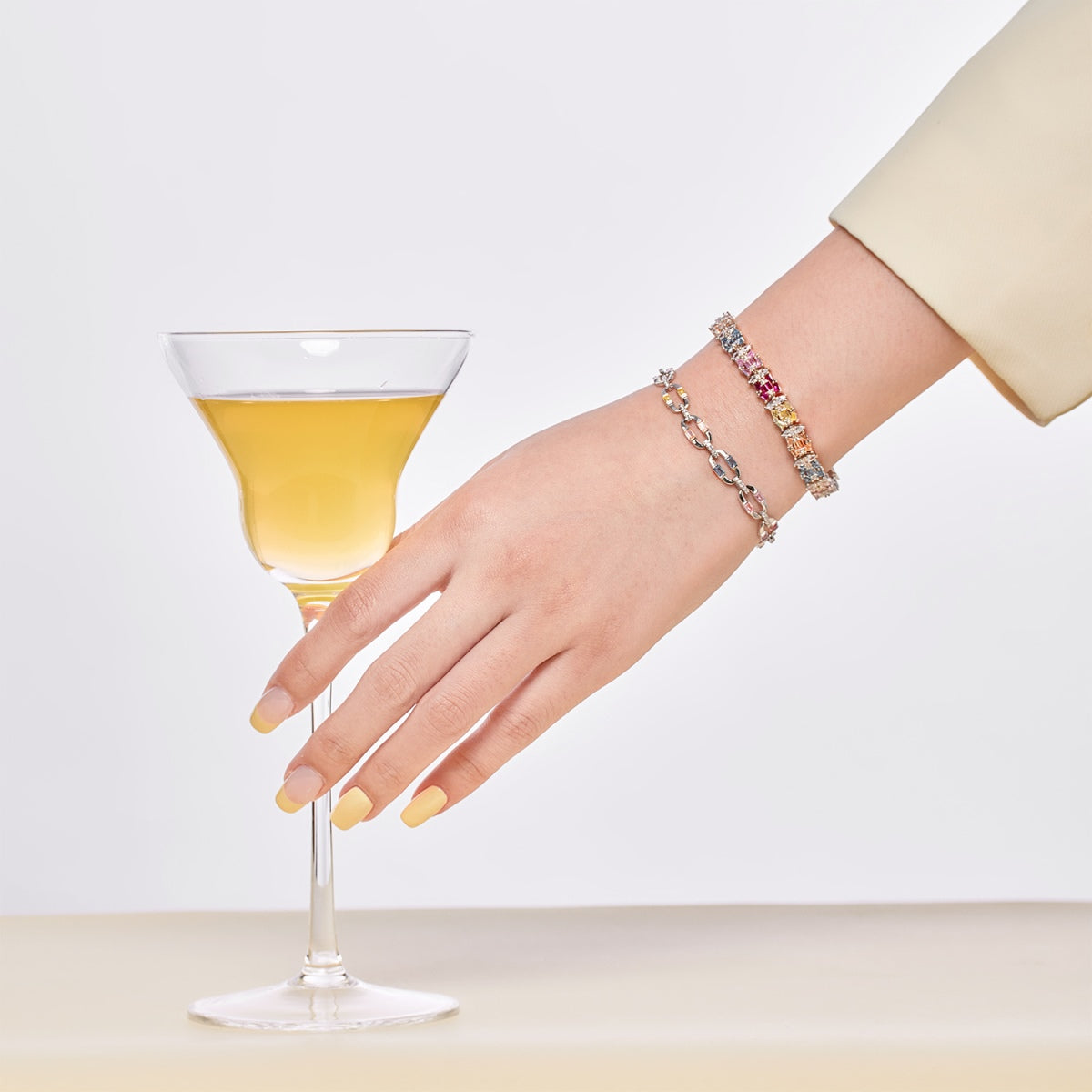 [Zusammen] Zartes, farbenfrohes Party-Armband mit mehreren Schnitten