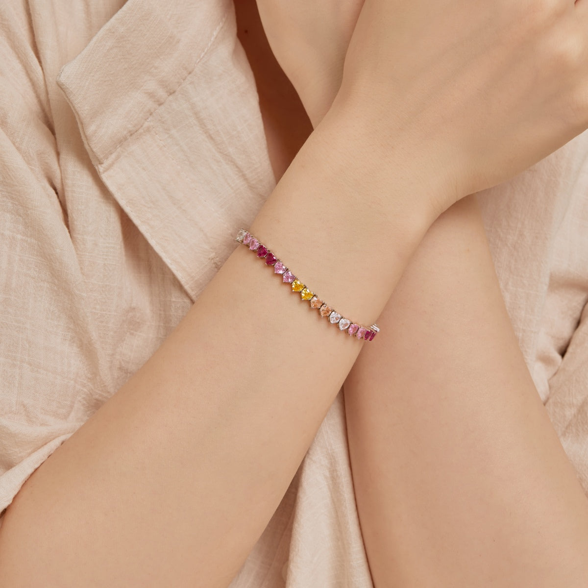 [Zusammen]Luxuriöses buntes romantisches Armband in Herzform für Liebhaber