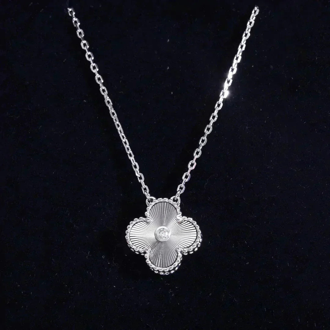 [Together]CLOVER  15MM DIAMOND LASER NECKLACE SILVER