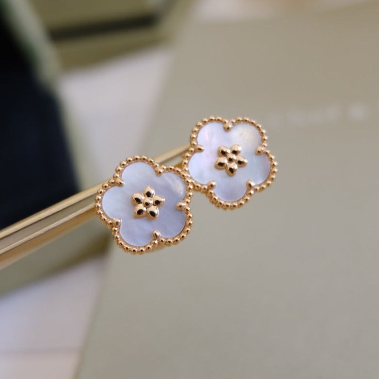 [Together]LUCKY PINK GOLD WHITE MOP EARRINGS