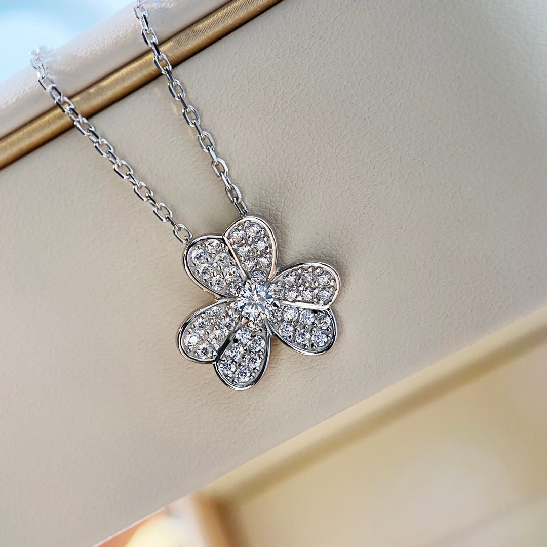 [Together]CLOVER DIAMOND NECKLACE SILVER