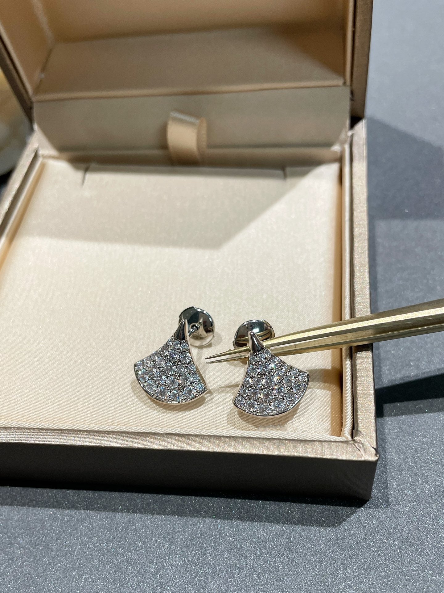 [Together Jewelry]DREAM STUD EARRINGS DIAMOND