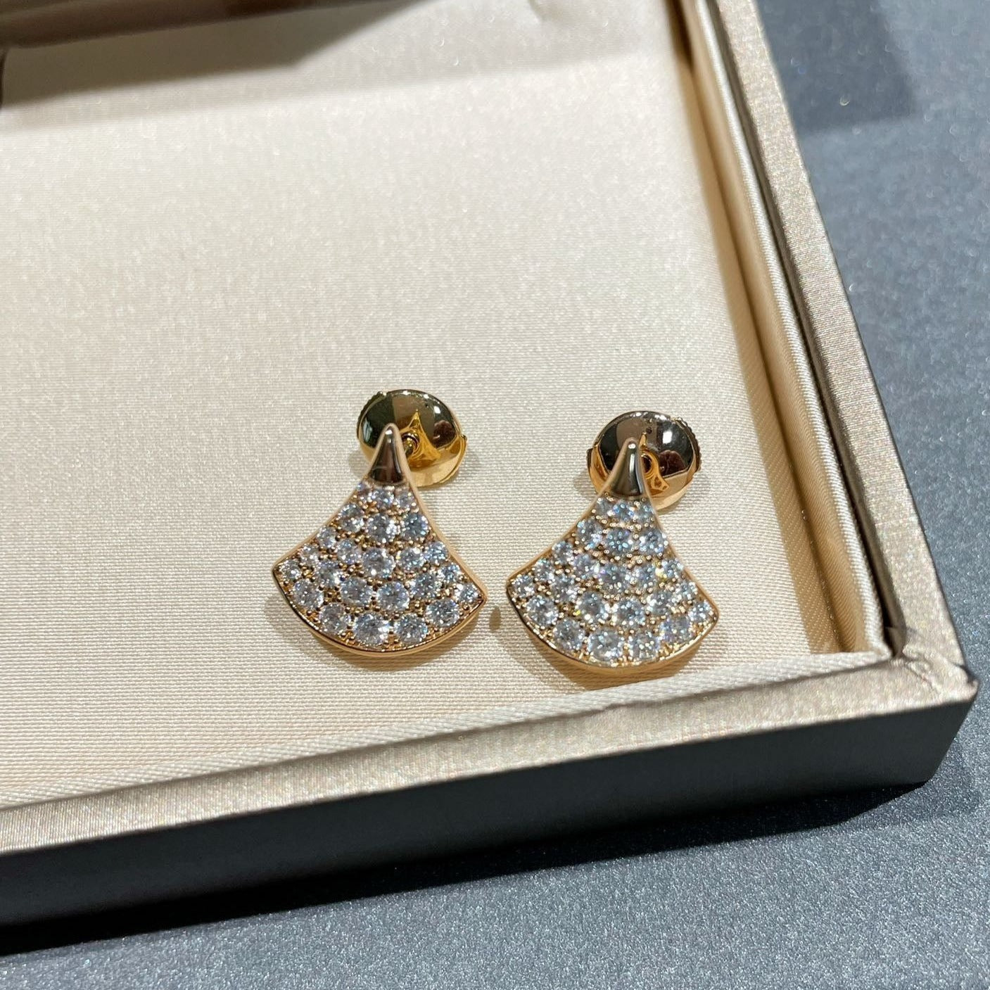 [Together Jewelry]DREAM STUD EARRINGS DIAMOND