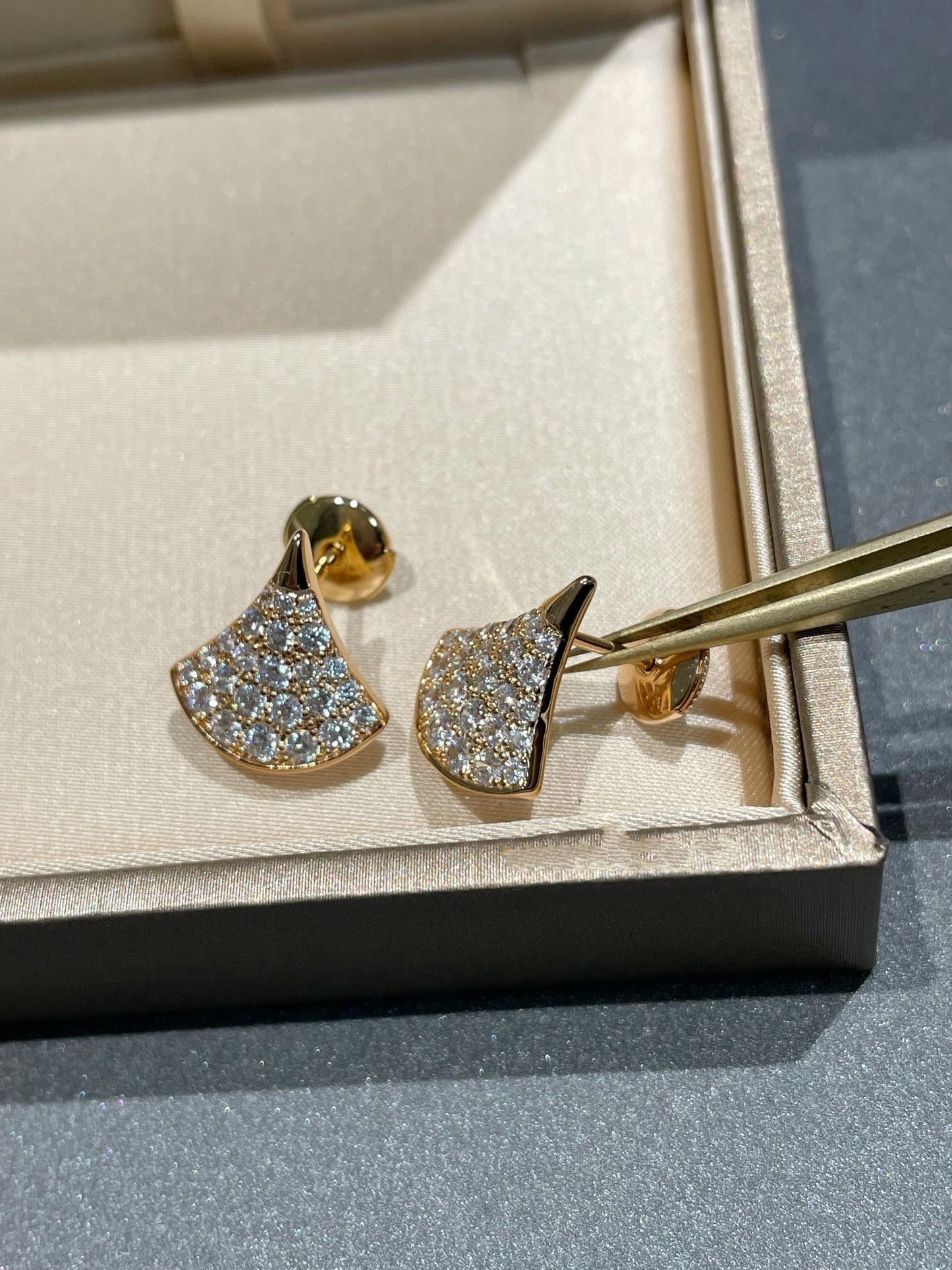 [Together Jewelry]DREAM STUD EARRINGS DIAMOND