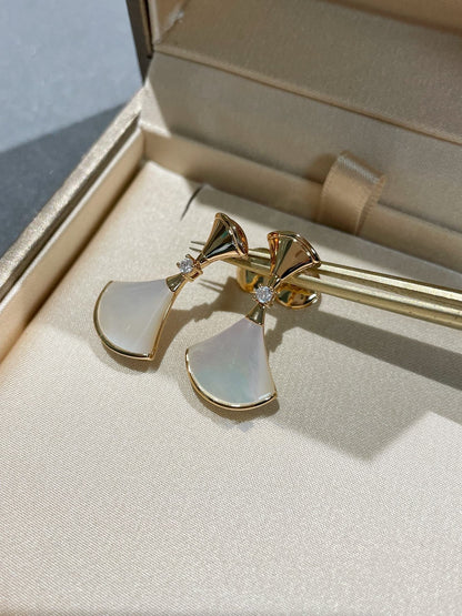 [Together Jewelry]DREAM MOP 1 DIAMOND EARRINGS