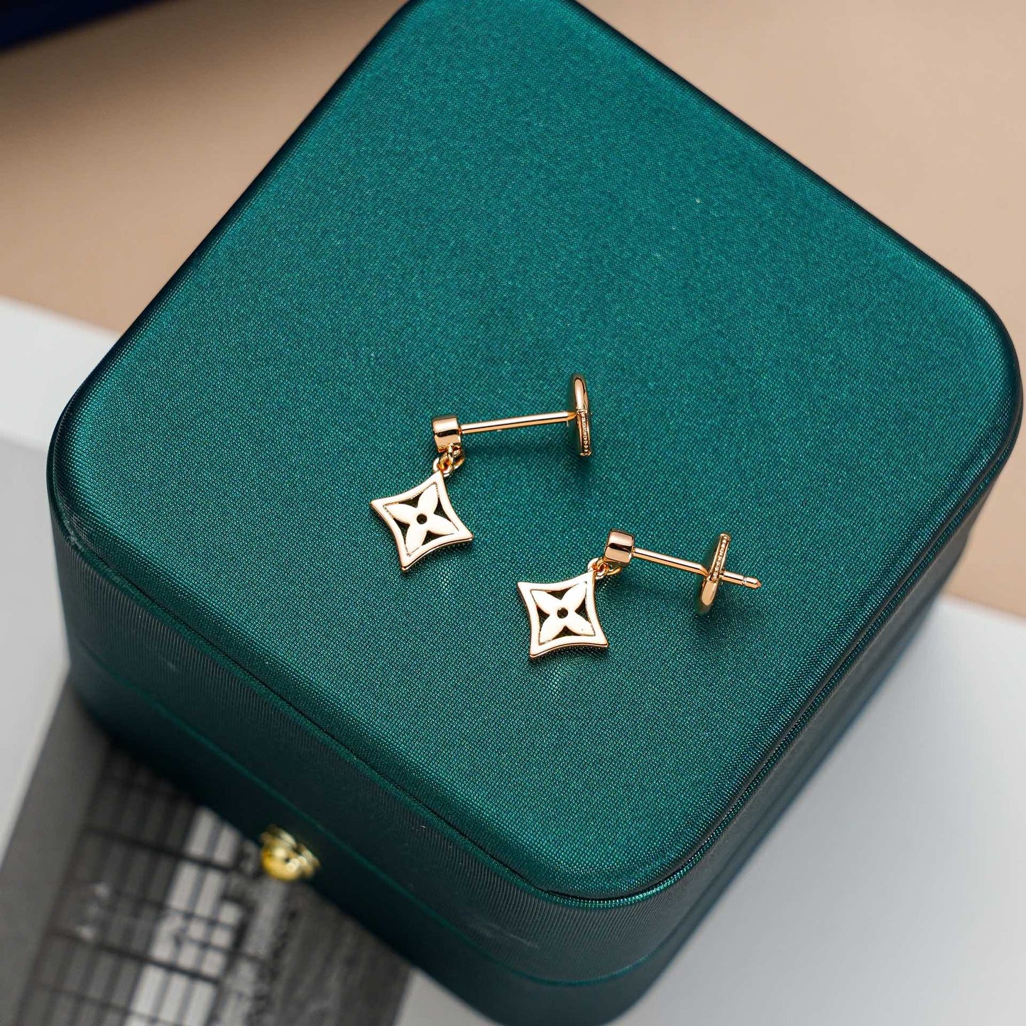 [Together Jewelry]STAR EARRINGS GOLD