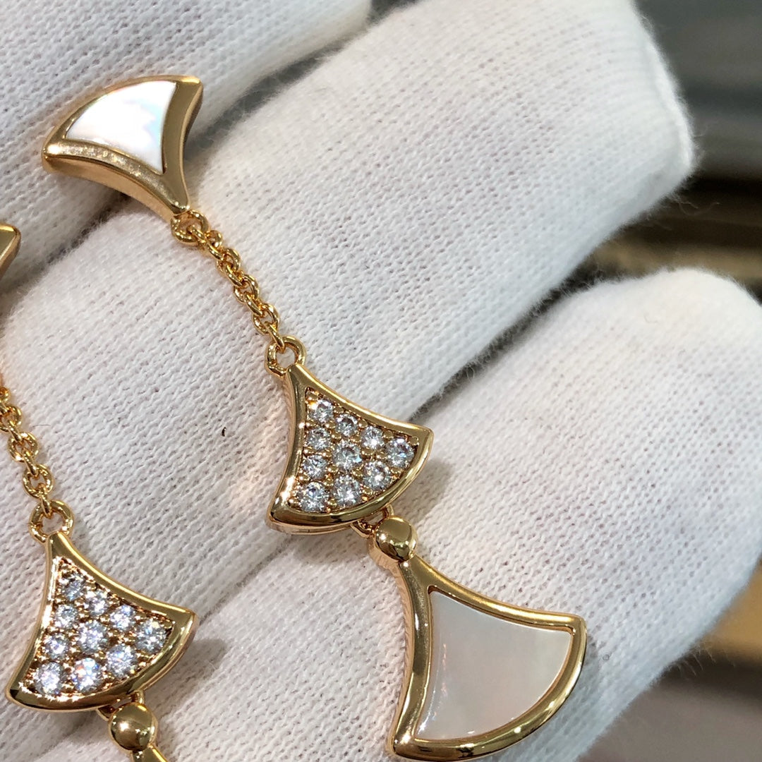 [Together Jewelry]DREAM EARRINGS 3 MOTIFS DIAMOND MOP PINK GOLD