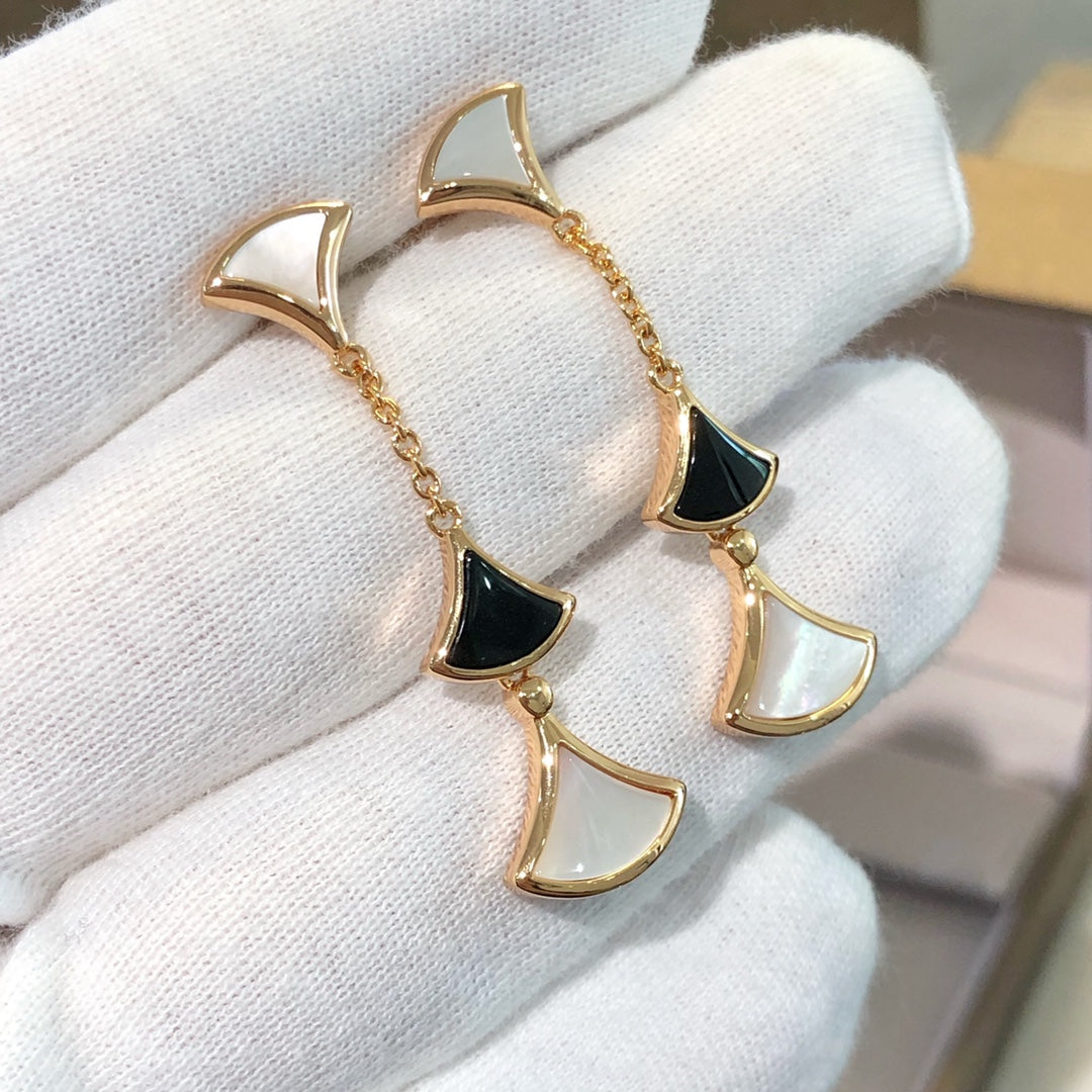 [Together Jewelry]DREAM EARRINGS 3 MOTIFS ONYX MOP PINK GOLD