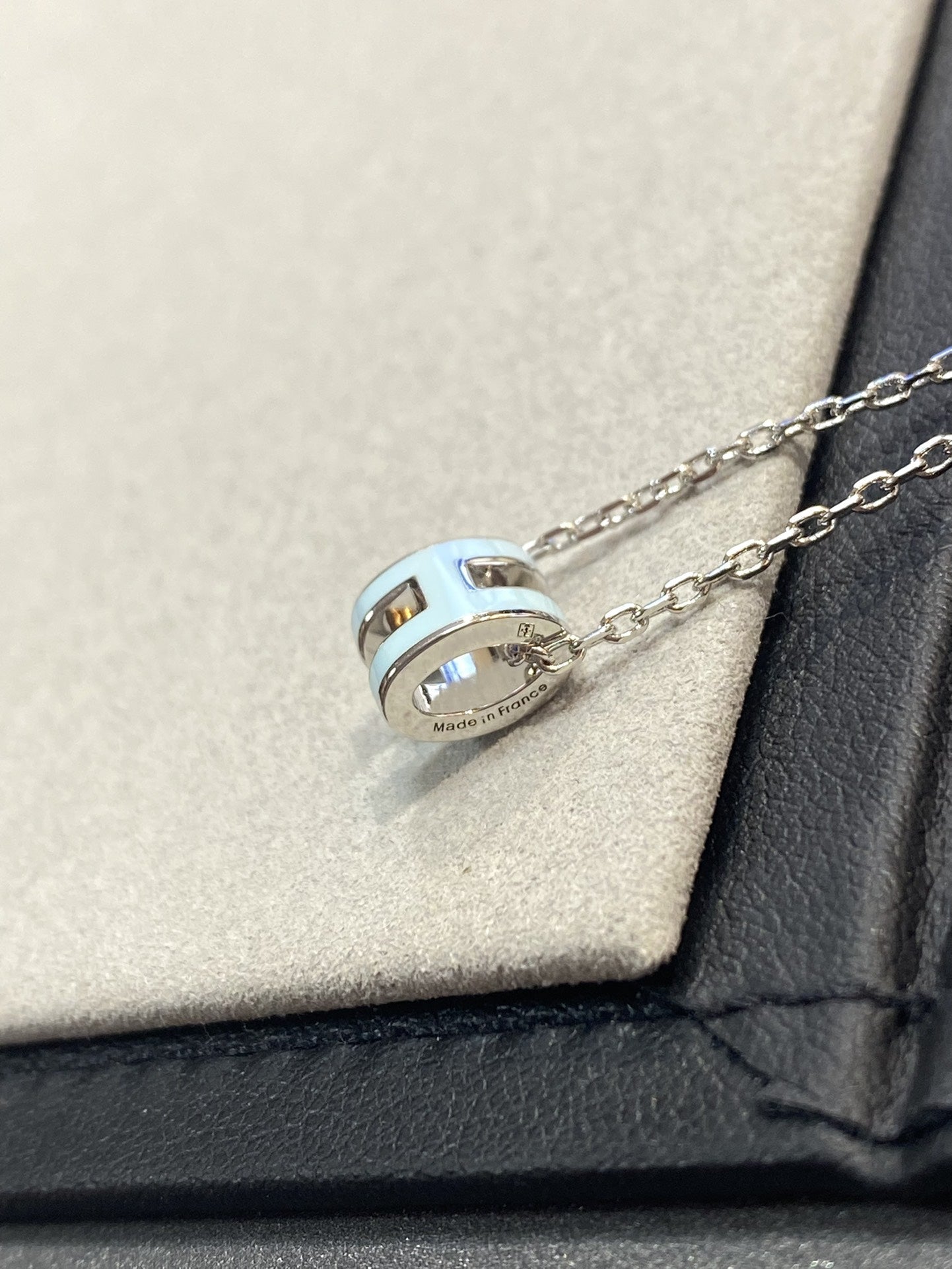[Together Jewelry]POP H LIGHT BLUE NECKLACE