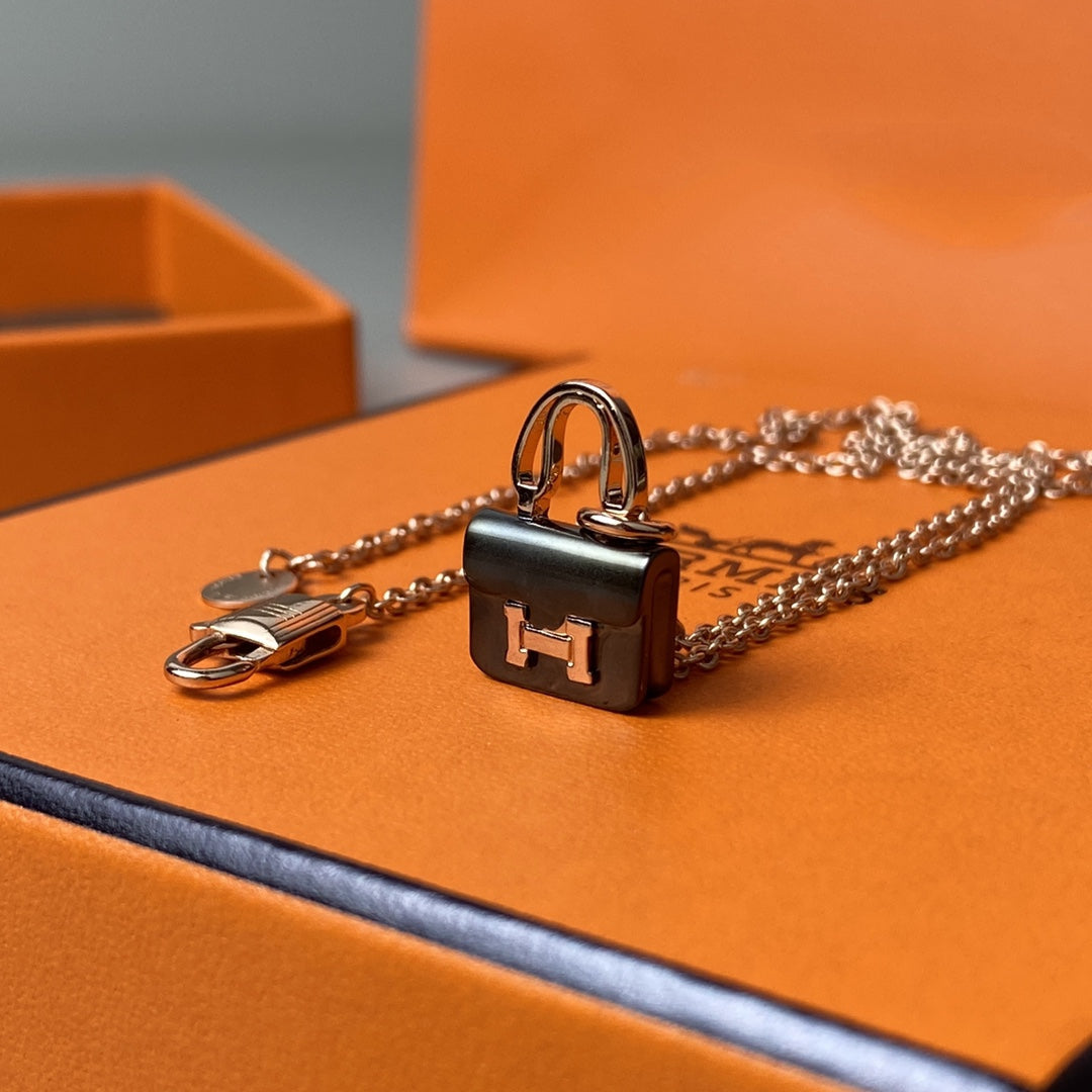 [Together Jewelry]CONSTANCE BLACK PEDANT PINK GOLD NECKLACE