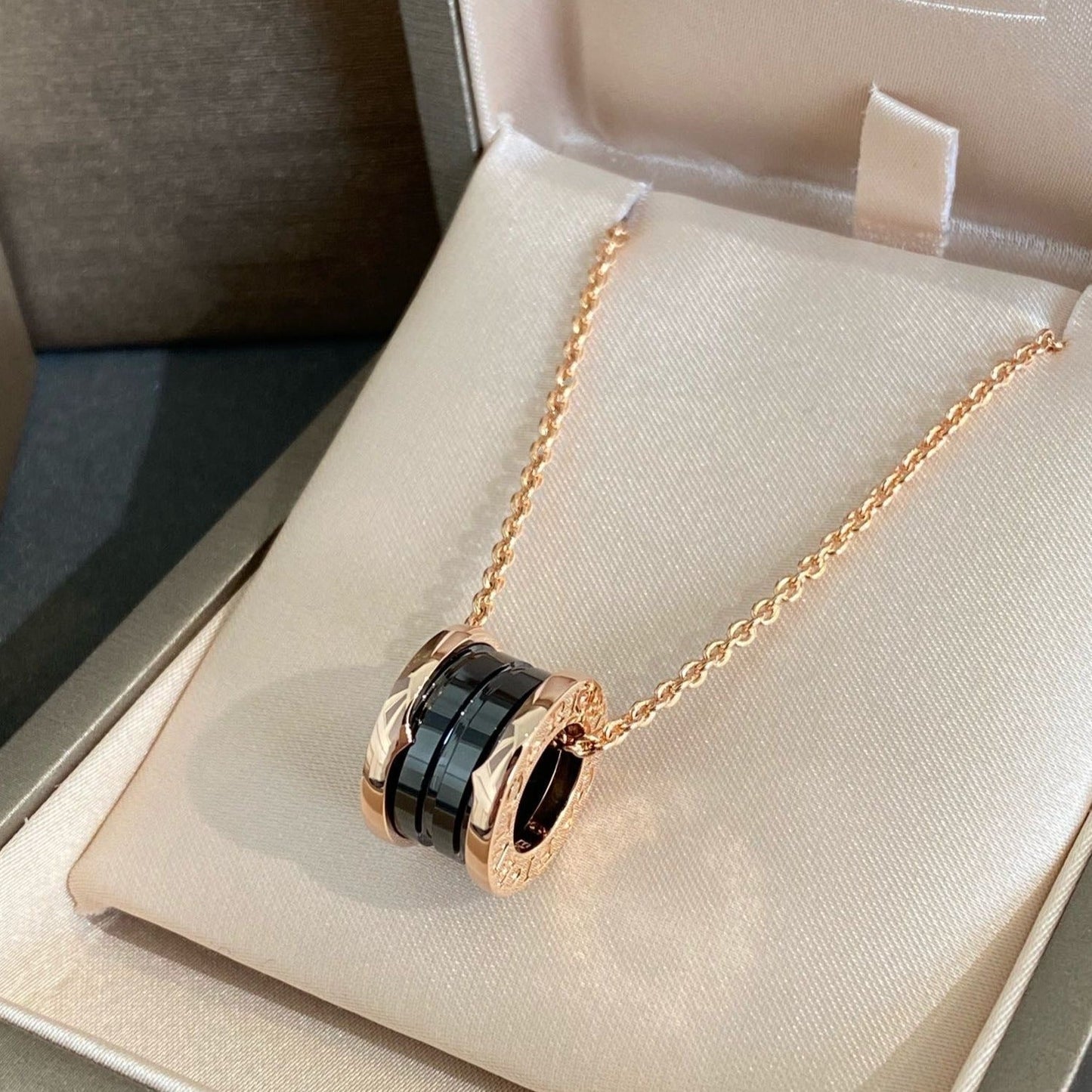 [Together Jewelry]ZERO 1 BLACK CERAMIC PINK GOLD NECKLACE