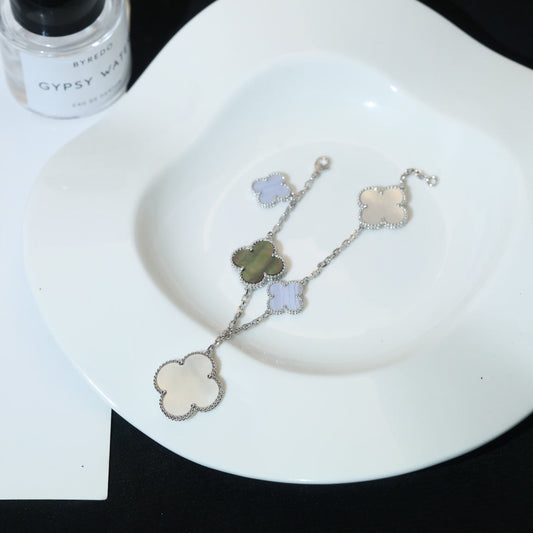 [Together]CLOVER BRACELET 5 MOTIFS MOP CHALCEDONY SILVER