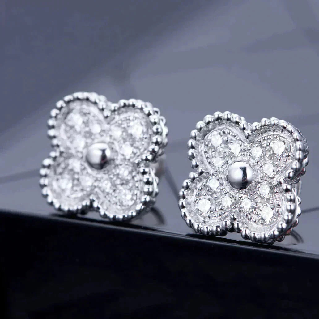 [Together]CLOVER 1 MOTIFS DIAMOND STUD EARRINGS SILVER