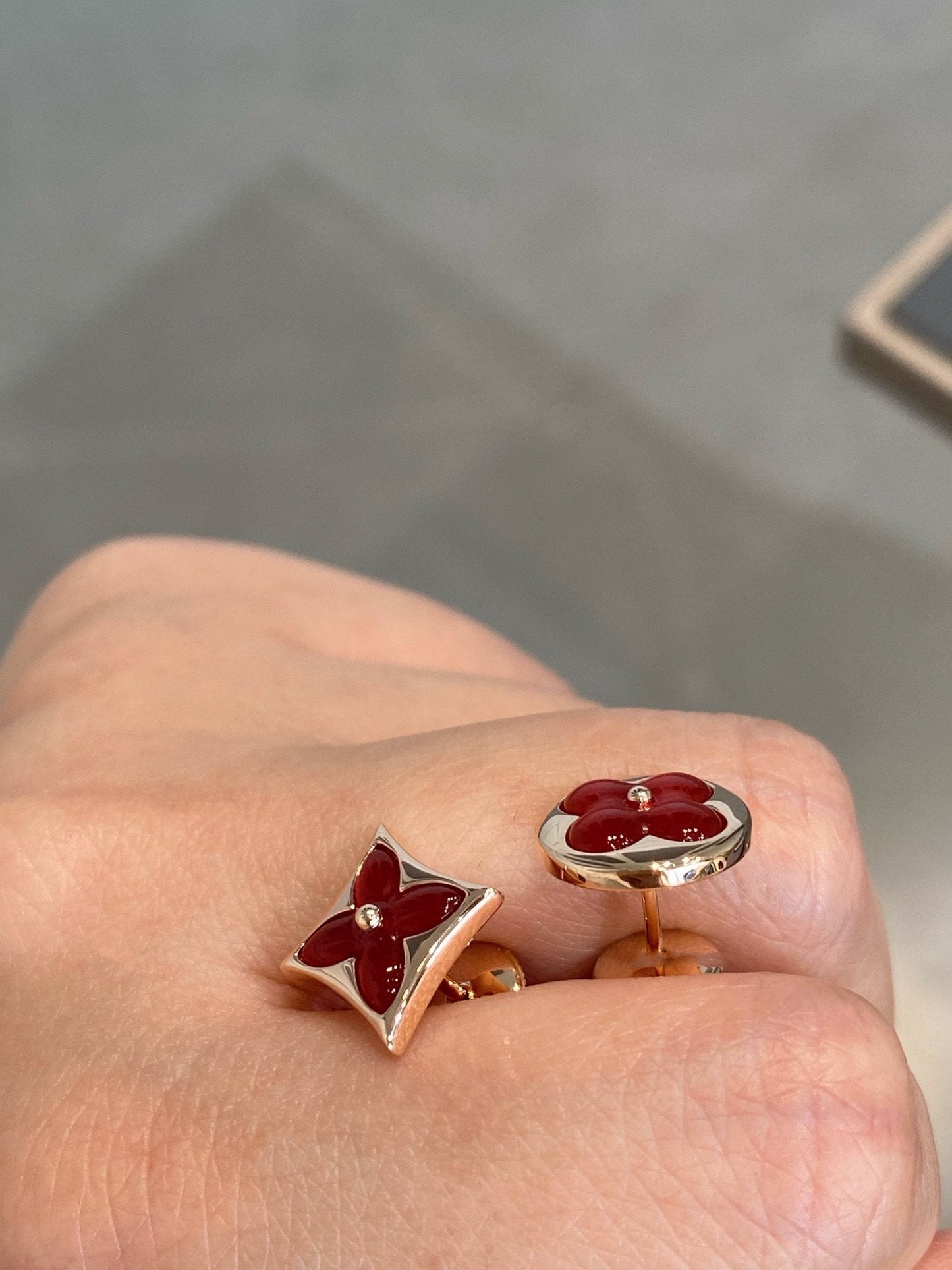 [Together Jewelry]STAR AND SUN PINK GOLD CARNELIAN STUD EARRINGS