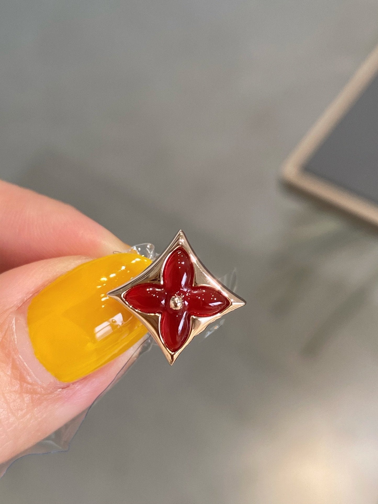 [Together Jewelry]STAR AND SUN PINK GOLD CARNELIAN STUD EARRINGS