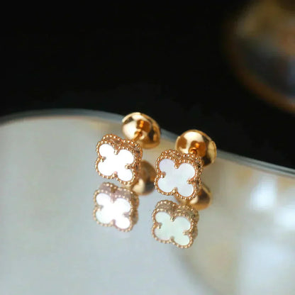 [Together]CLOVER MINI 9.5MM WHITE MOP EARRINGS