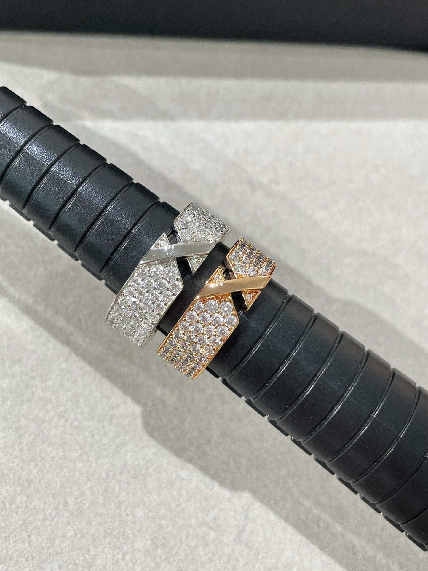 [Together Jewelry]LIENS EVIDENCE  DIAMOND PAVED RING
