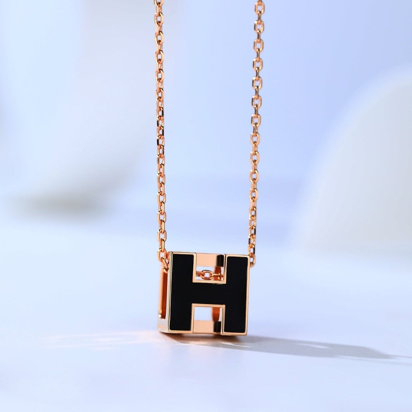 [Together Jewelry]H CAGE PINK GOLD NECKLACE
