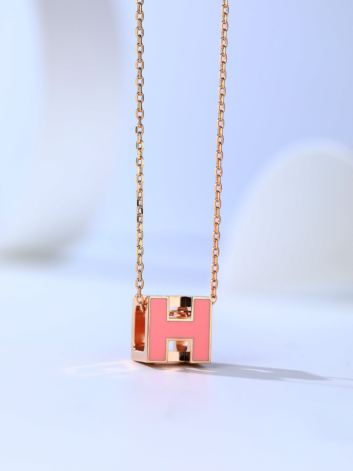 [Together Jewelry]H CAGE PINK GOLD NECKLACE