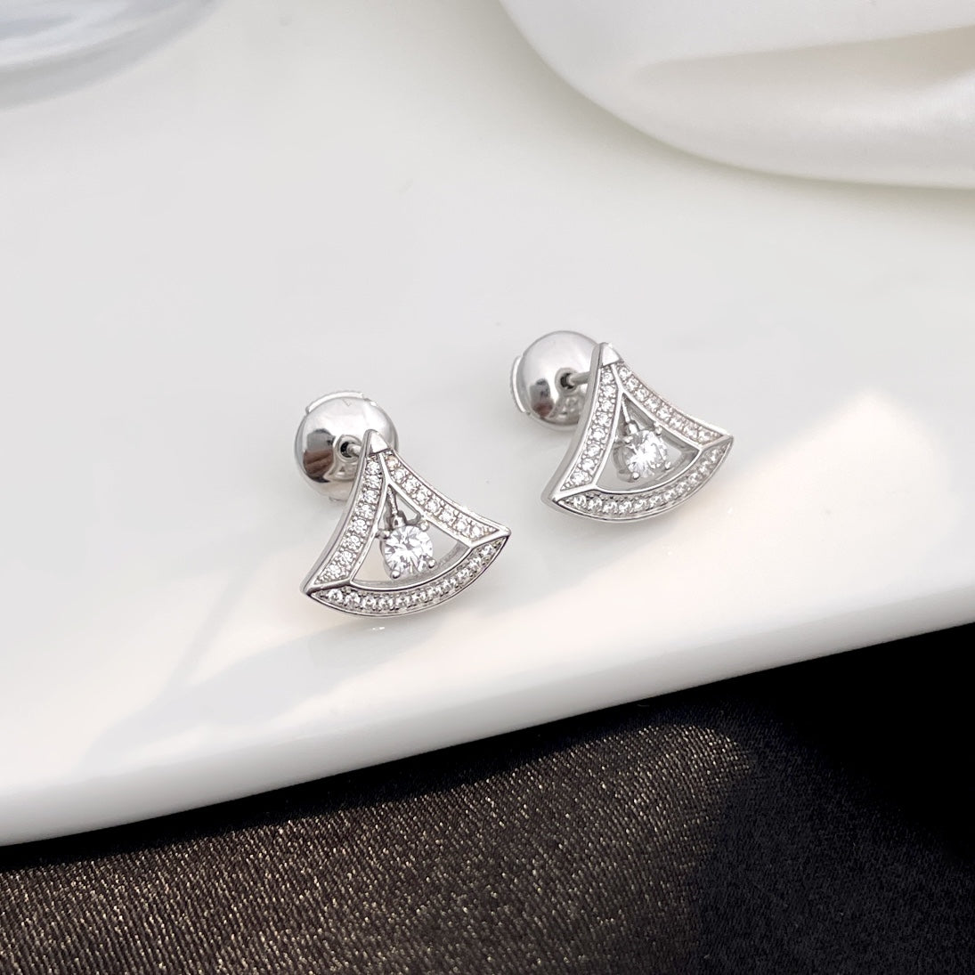 [Together Jewelry]DREAM MINI DIAMOND STUD EARRINGS