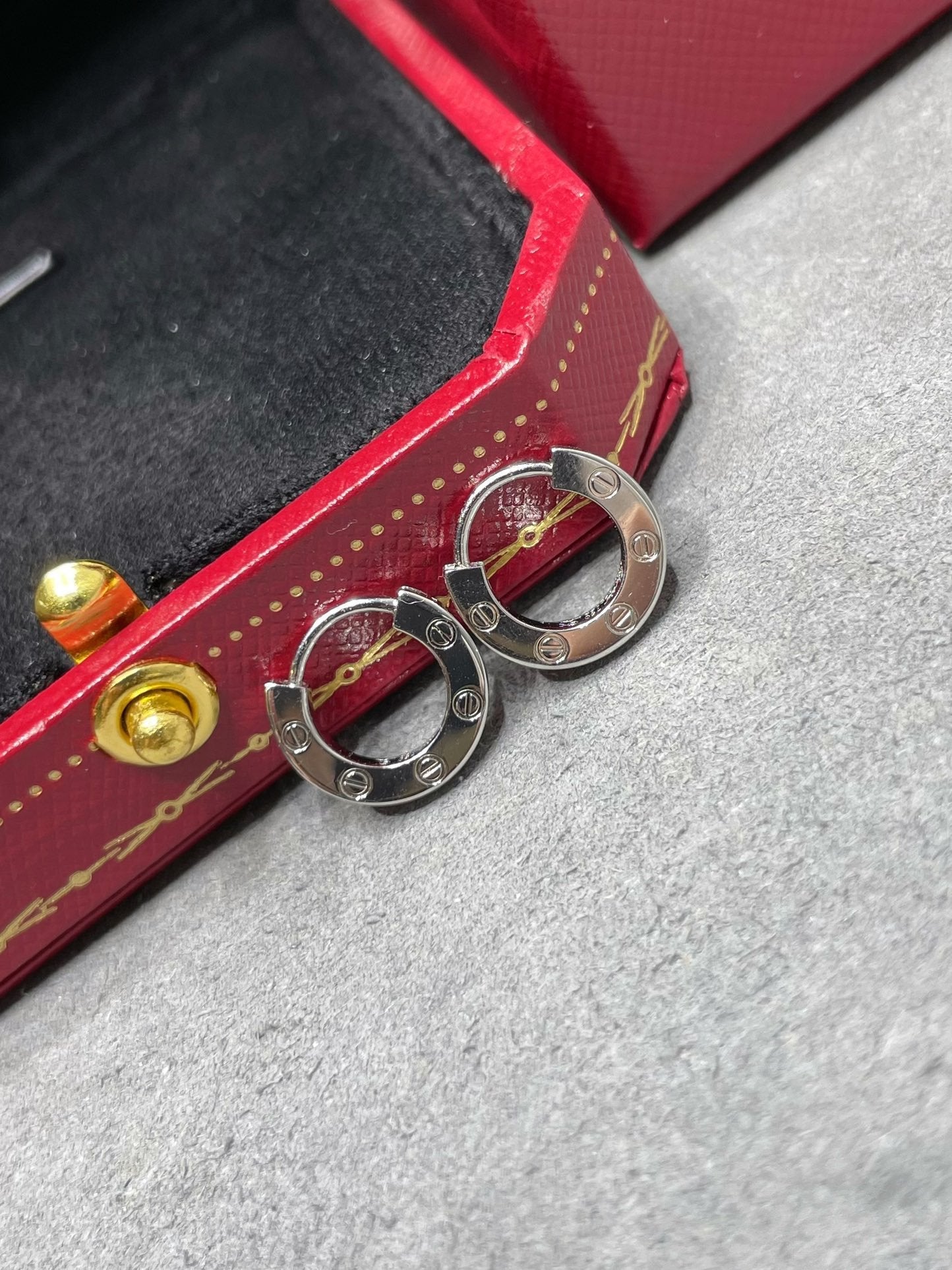 [Together Jewelry]LOVE MINI EARRINGS