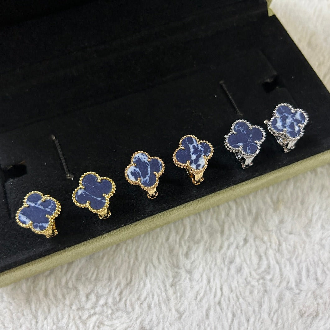 [Together]CLOVER PIETERSITE MEDIUM STUD EARRINGS