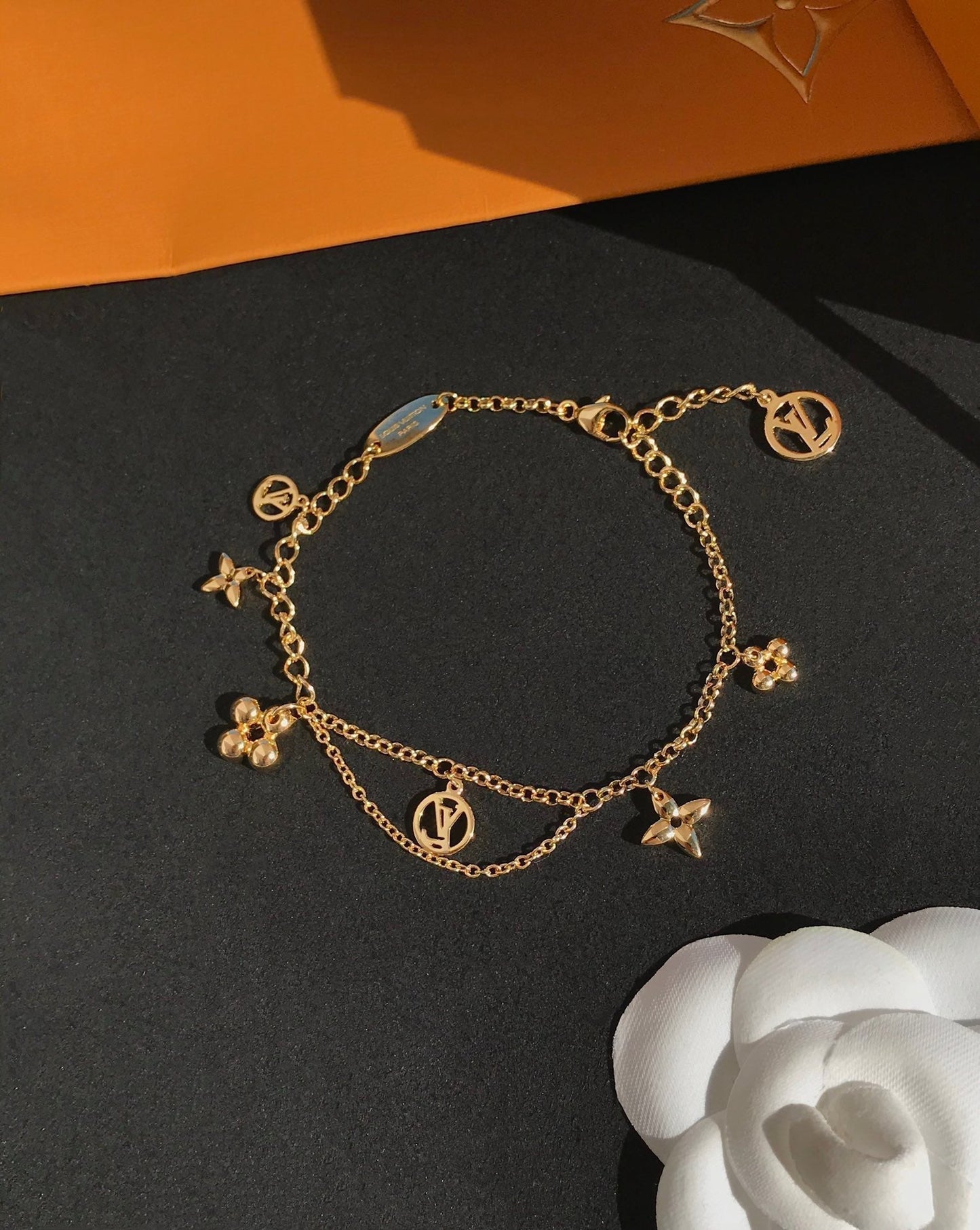 [Together Jewelry]BLOOMING PINK GOLD MOP BRACELET