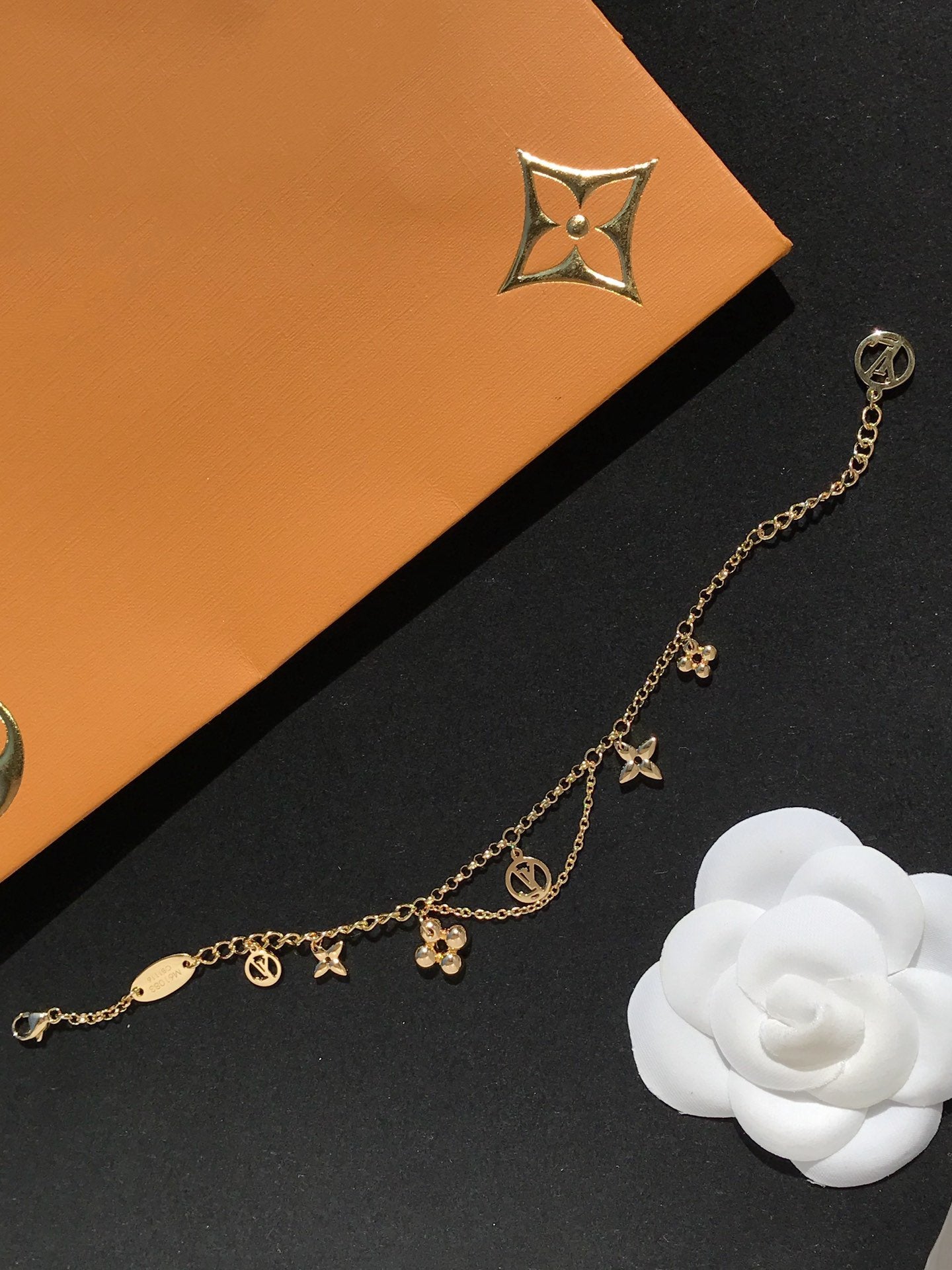 [Together Jewelry]BLOOMING PINK GOLD MOP BRACELET