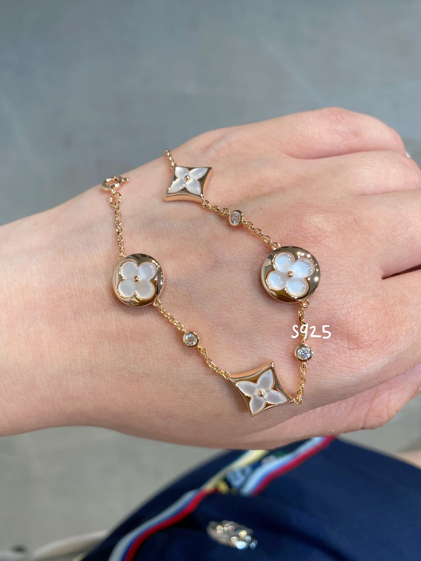 [Together Jewelry]STAR AND SUN 4 MOTIF WHITE MOP PINK GOLD BRACELET