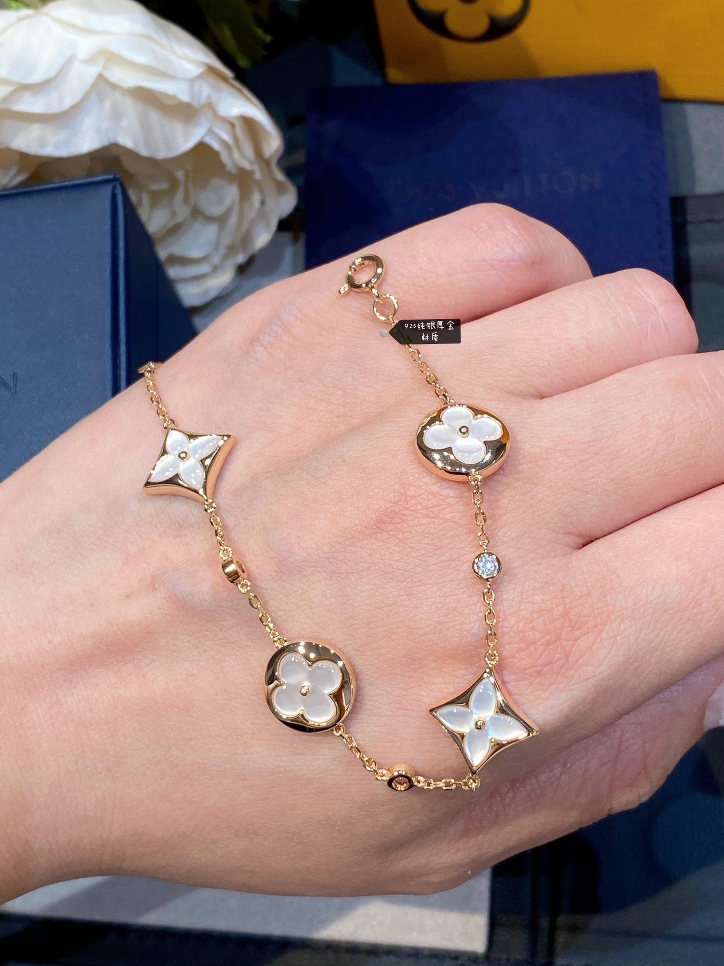 [Together Jewelry]STAR AND SUN 4 MOTIF WHITE MOP PINK GOLD BRACELET