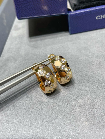 [Together Jewelry]BEE LOVE DIAMOND HOOP EARRINGS