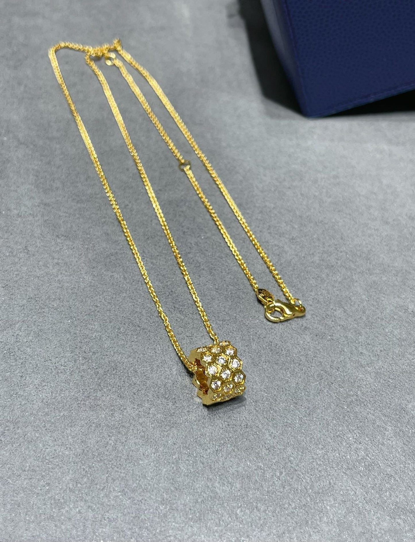 [Together Jewelry]BEE LOVE DIAMOND PAVED 3 ROW NECKLACE